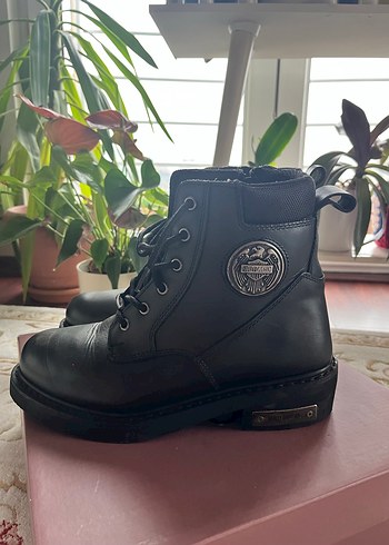 Harley Davidson Siyah Deri Kadın Botu 39 Numara ÇokAz Kullanıldı - Görsel 7