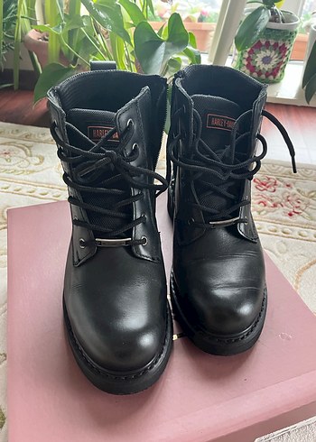 Harley Davidson Siyah Deri Kadın Botu 39 Numara ÇokAz Kullanıldı - Görsel 4