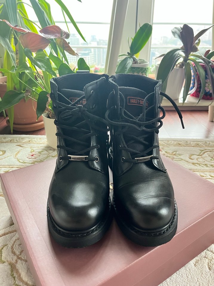 Harley Davidson Siyah Deri Kadın Botu 39 Numara ÇokAz Kullanıldı - Görsel 2