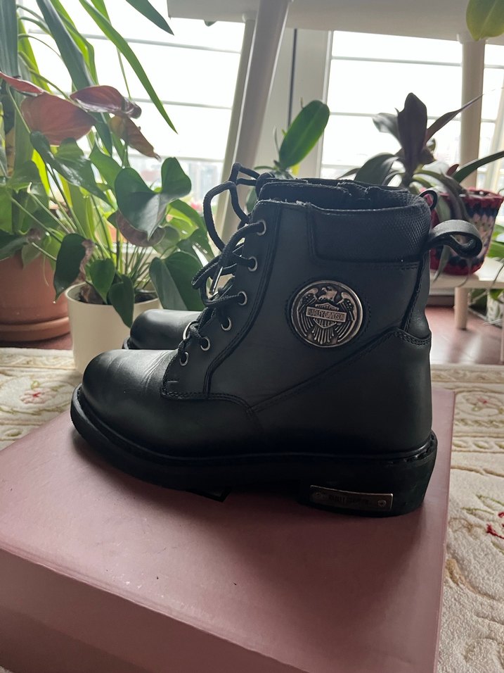 Harley Davidson Siyah Deri Kadın Botu 39 Numara ÇokAz Kullanıldı - Görsel 3