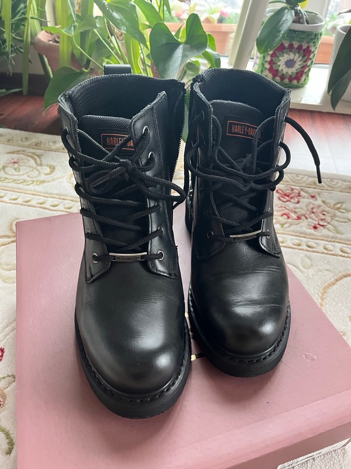 Harley Davidson Siyah Deri Kadın Botu 39 Numara ÇokAz Kullanıldı - Görsel 4