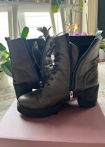 Derimod Haki Kadın Fermuarlı Topuklu Bot Az Kullanılmış 40Numara - Görsel 5