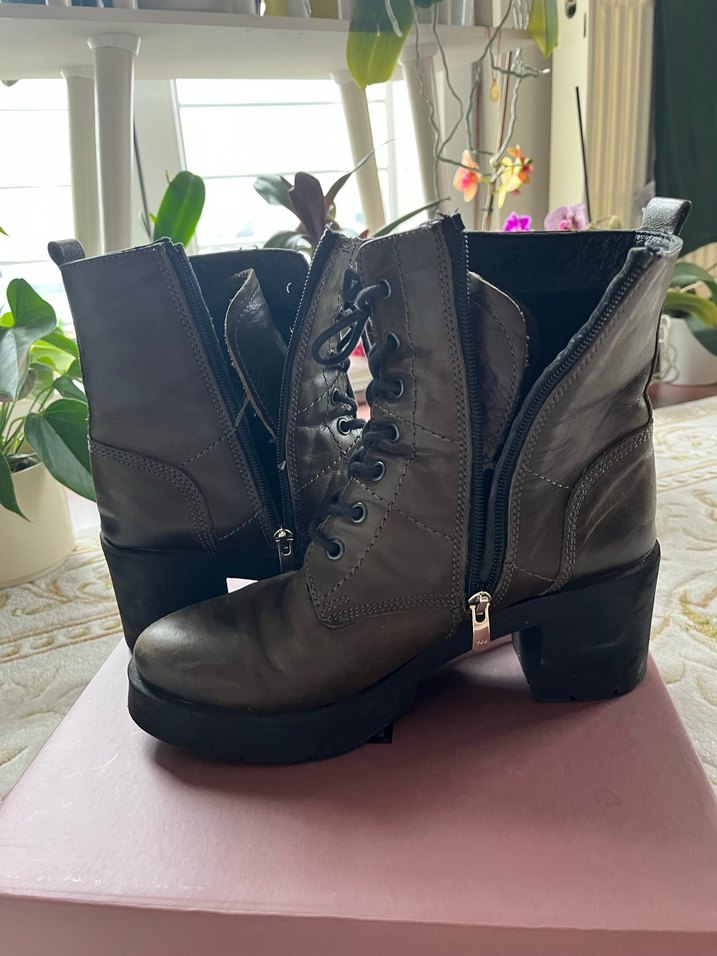 Derimod Haki Kadın Fermuarlı Topuklu Bot Az Kullanılmış 40Numara - Görsel 5