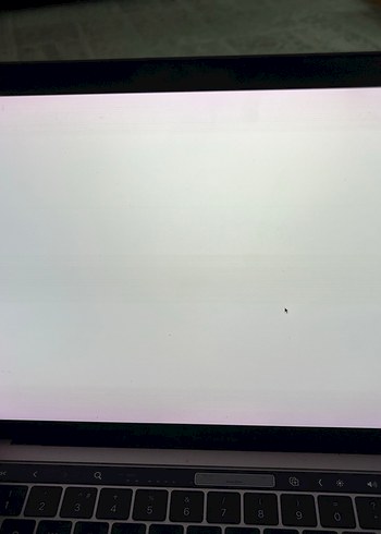 Apple Macbook Pro 13.3 inç 2017 - Görsel 6