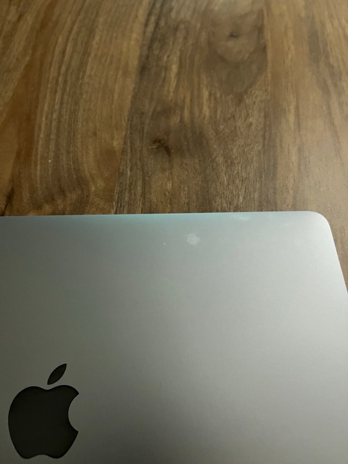 Apple Macbook Pro 13.3 inç 2017 - Görsel 2