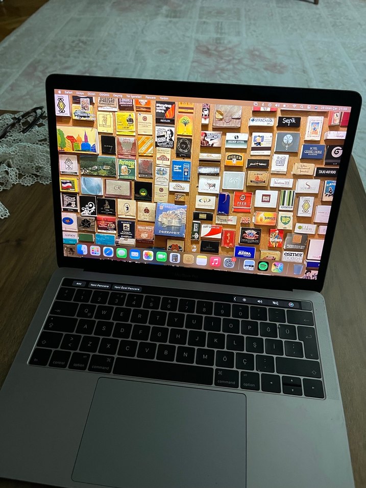 Apple Macbook Pro 13.3 inç 2017 - Görsel 3