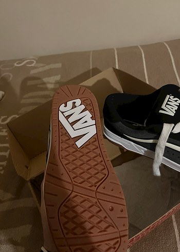 Vans 42