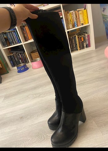 Dizüstü Topuklu Çizme - Görsel 2