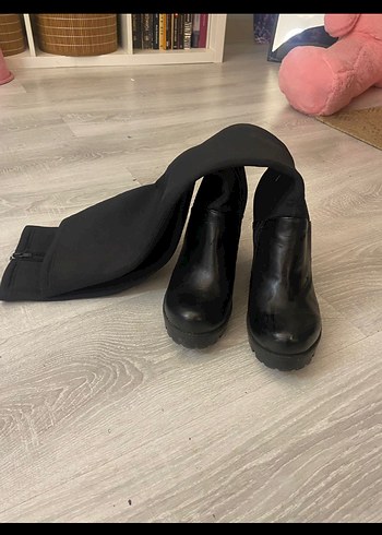 Dizüstü Topuklu Çizme - Görsel 3