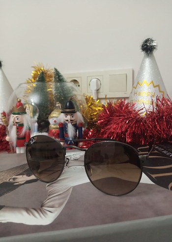 Kürk Detaylı Kırmızı Sokak Tarzı Gözlük - Görsel 2