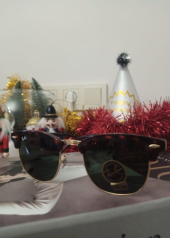 Klasik Tarzda Kırmızı Parlak Kadın Gözlüğü - Görsel 2