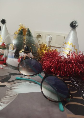 Renkli Şeffaf Kadın Güneş Gözlüğü - Görsel 2