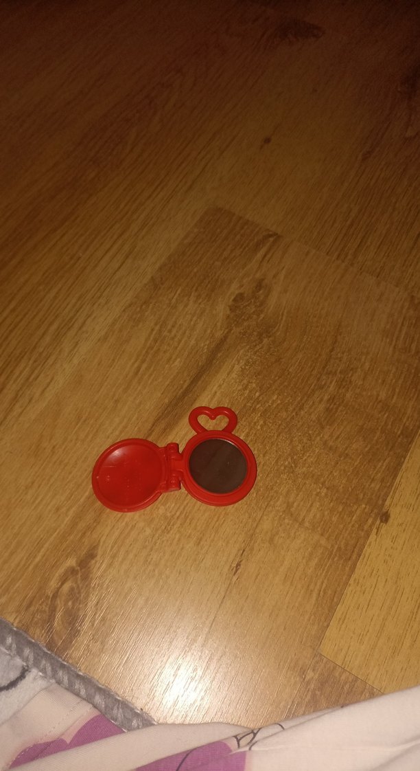 Kırmızı Kalp Kulplu Vintage Anahtarlık - Görsel 2