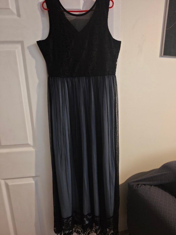 Siyah Uzun Dantel Detaylı Kadın Abiye Elbise - Görsel 2