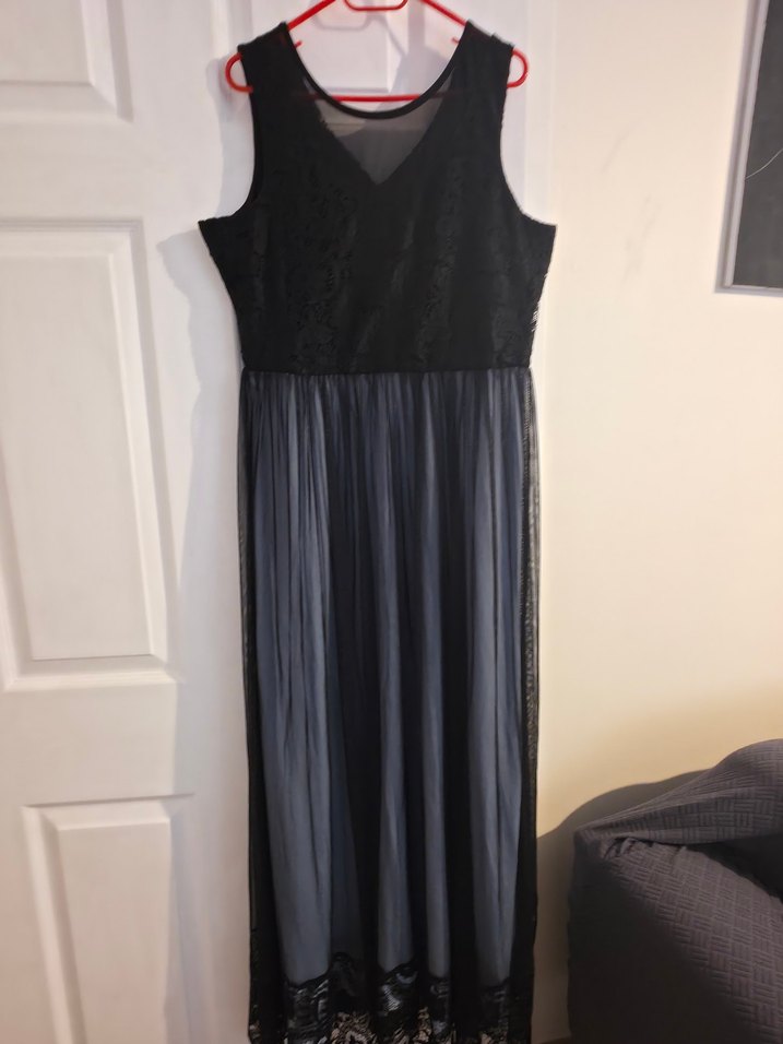 Siyah Uzun Dantel Detaylı Kadın Abiye Elbise - Görsel 3