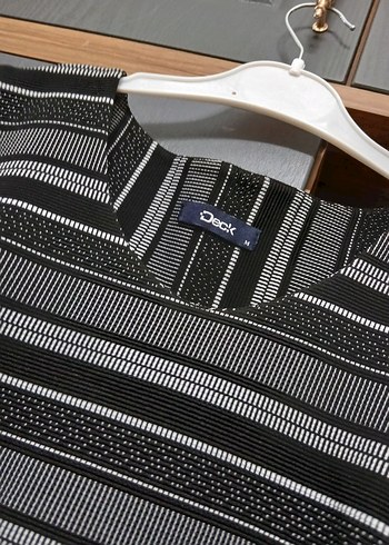 V Yaka Çizgili Midi Gri Elbise - Görsel 3