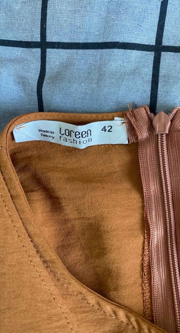 Uzun Keten V Yaka Salaş Elbise - Görsel 4