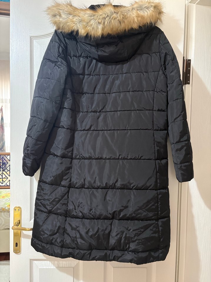 Siyah Uzun Kadın Kışlık Mont - Görsel 4