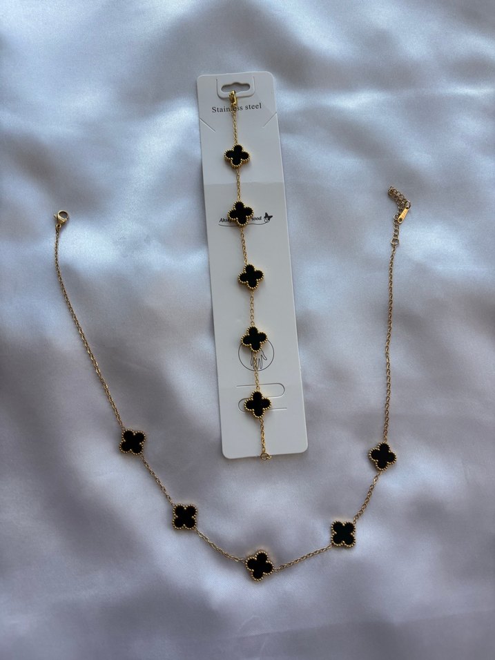 Altın Renkli Siyah İşlemeli Zincir Detaylı Kadın El Zinciri - Görsel 2