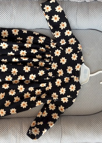 Çiçek Desenli Uzun Kollu Kız Elbisesi - Görsel 3