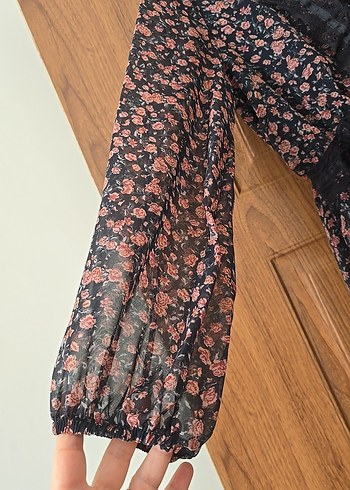 Uzun Kollu V Yakalı Dantel Detaylı Midi Elbise - Görsel 4