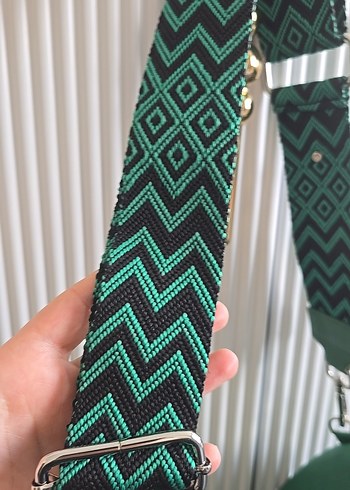 Yılan Desenli Yeşil Çanta - Görsel 4