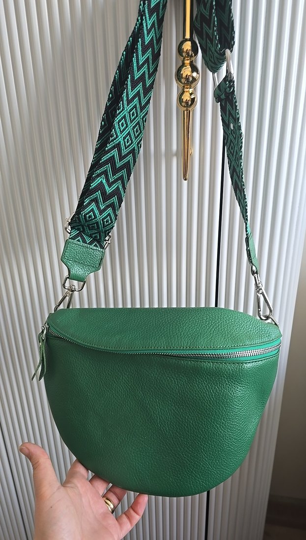 Yılan Desenli Yeşil Çanta - Görsel 2