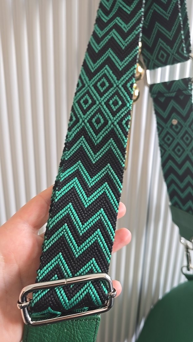 Yılan Desenli Yeşil Çanta - Görsel 4