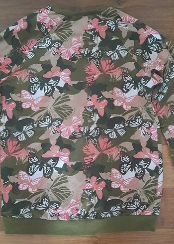lc waikiki 9-10 yaş Kız Çocuk Kelebek Desenli Sweatshirt - Görsel 3