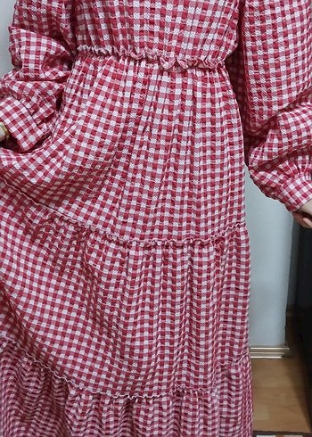 Kırmızı beyaz kare çizgili günlük belden lastikli elbise - Görsel 4