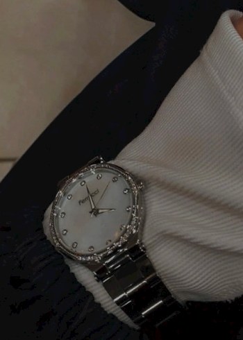Gümüş Renkli Taşlı  Kadın Kol Saati - Görsel 2
