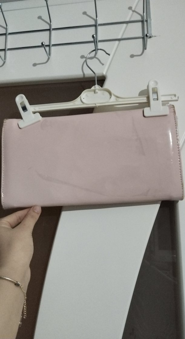 Bej Parlak Kadın Portföy Çanta (Birkaç lekesi var, boyanabilir) - Görsel 2