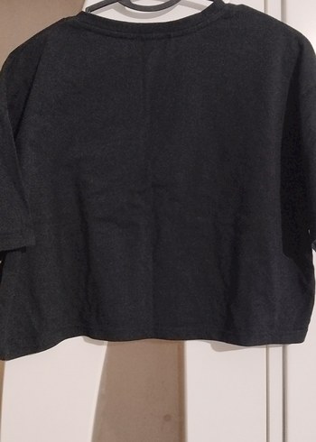 Siyah Yılan Desenli Kısa Kollu Crop Bol Kesim - Görsel 2