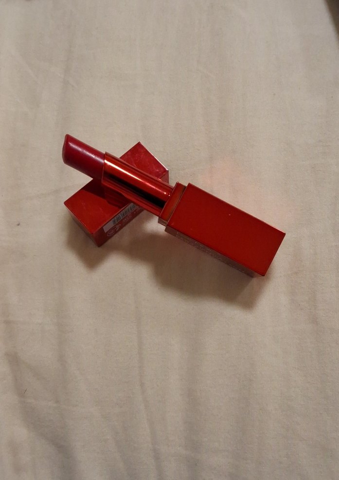 Teknik Koyu Kırmızı Ruj - Görsel 3