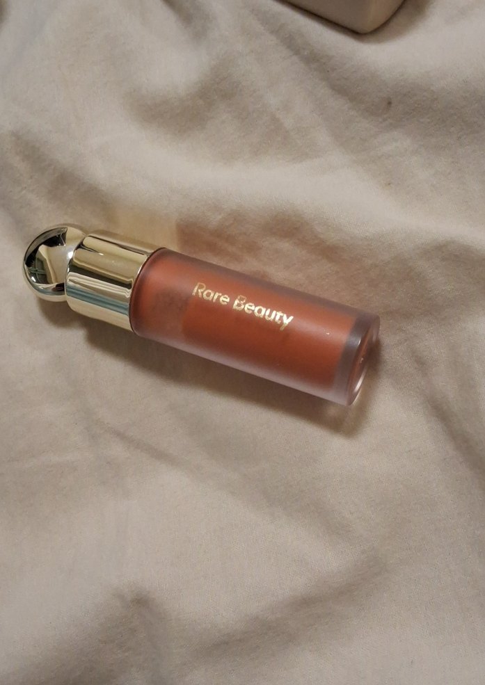 Rare beauty Parlak Bej Allık - Görsel 2