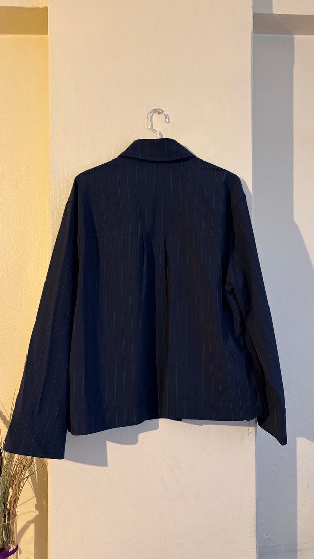 MANGO Lacivert İnce Çizgili Rahat Gömlek — görsel 4/6