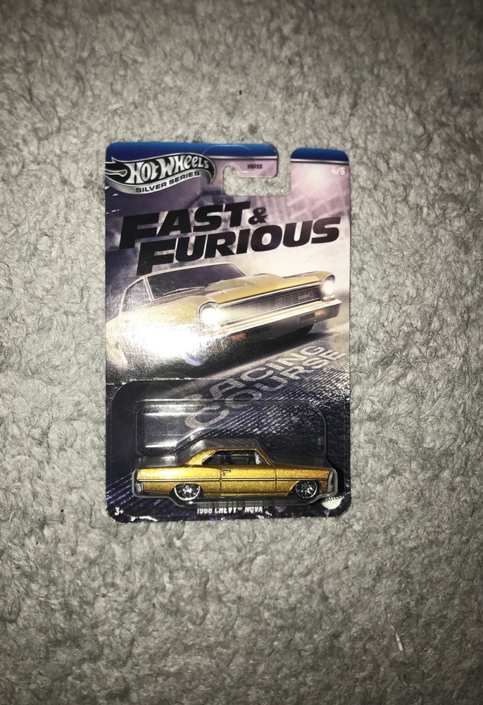 Parlak Altın Hot Wheels Oyuncak Araba - Görsel 2