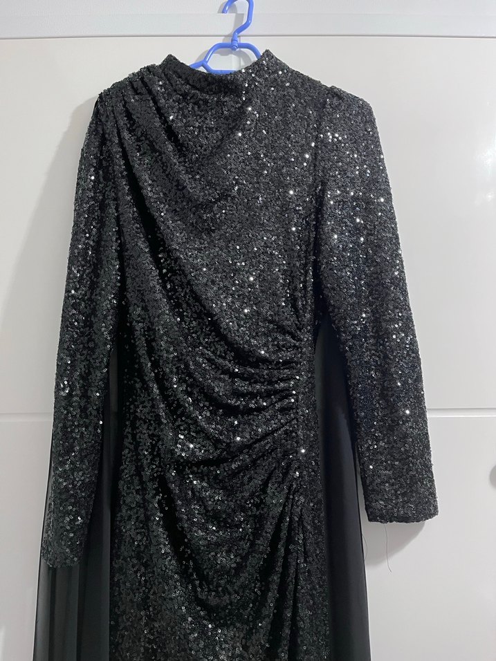 Uzun Kollu Siyah Drapeli Uzun Abiye Elbise - Görsel 2