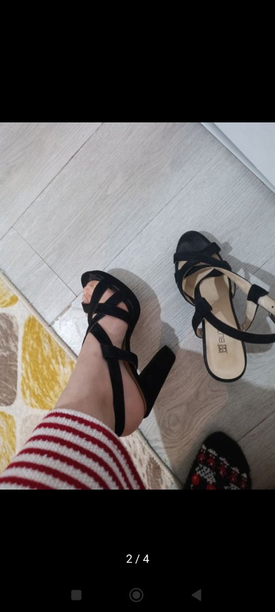 çapraz şeritli siyah süet topuklu ayakkabı - Görsel 2