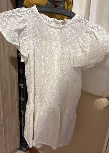 Beyaz dantelli astarlı elbise - Görsel 2