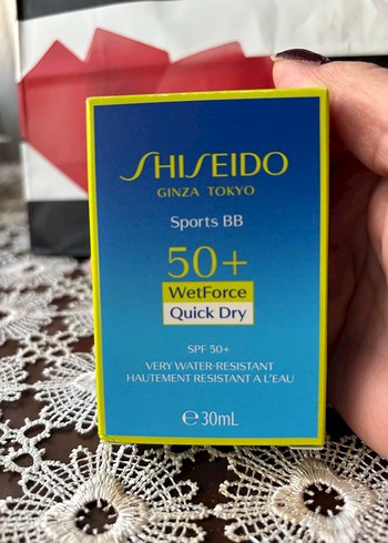 Shiseido Sports BB SPF 50+ Suya Dayanıklı Güneş Kremi 30ml - Görsel 3