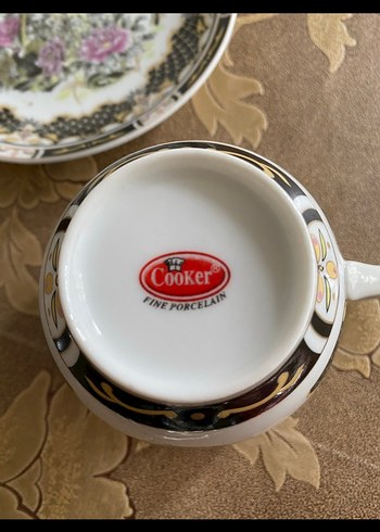 Desenli Beyaz İnce Seramik Fincan ve Tabağı - Görsel 4