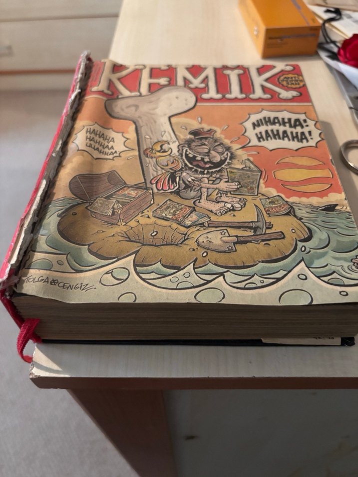 Kemik 4. Cilt Mizah Kitabı 2006-2007 - Görsel 3