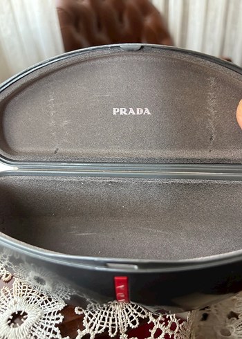 Prada Gri Baskılı Kadın Gözlük kılıfı - Görsel 3