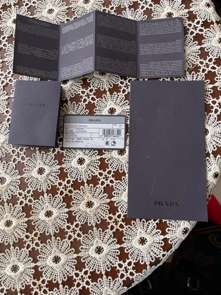 Prada Gri Baskılı Kadın Gözlük kılıfı - Görsel 4