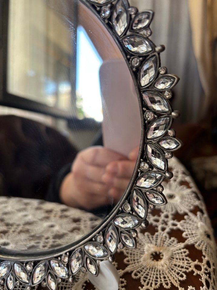 Siyah Dekoratif Yuvarlak Masa Aynası - Görsel 3