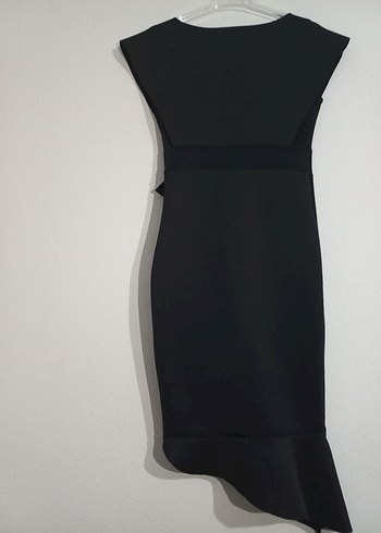 Siyah Volanlı V Yaka Kadın Elbise - Görsel 3