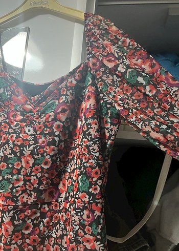 Bohem V Yaka Desenli Midi Elbise - Görsel 2