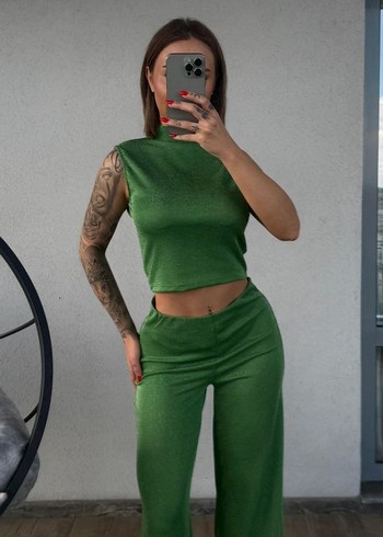 Parlak Yeşil Regular Fit Kumaş Pantolon bluz  takim - Görsel 3