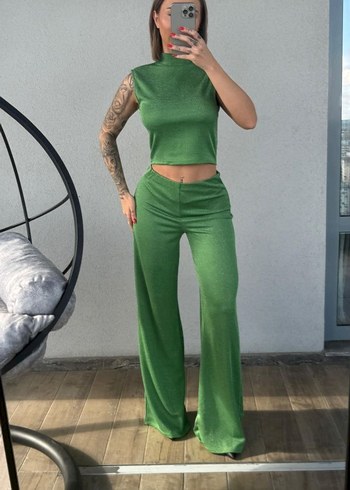 Parlak Yeşil Regular Fit Kumaş Pantolon bluz  takim - Görsel 2